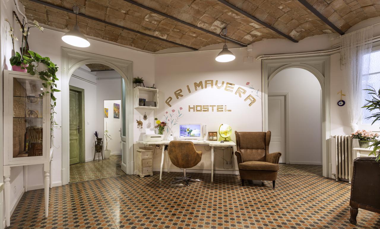 Primavera Hostel Барселона Экстерьер фото